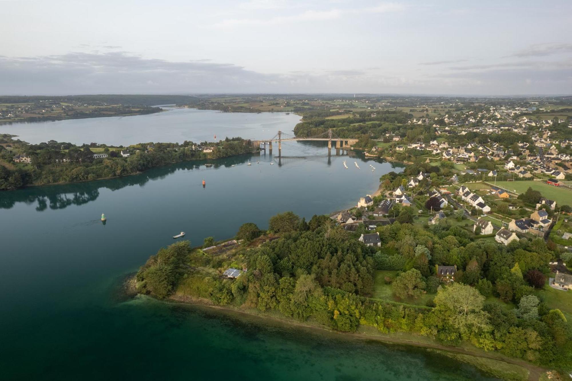 Gite De La Mer Sur Le Port De Plaisance De Lezardrieux Bretagne Eksteriør billede