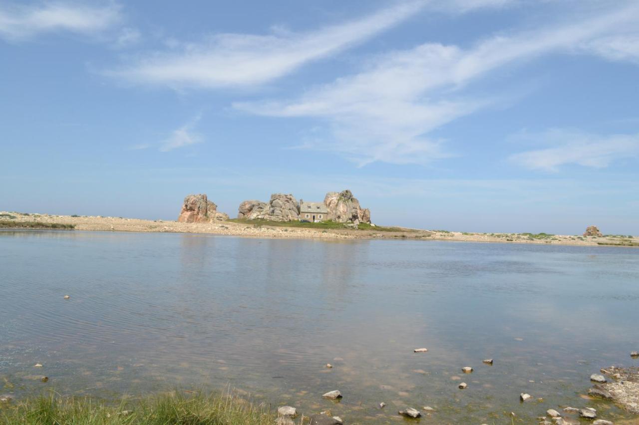 Gite De La Mer Sur Le Port De Plaisance De Lezardrieux Bretagne Eksteriør billede